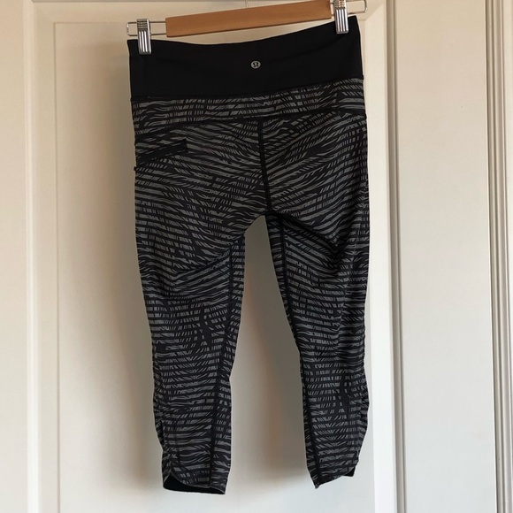 Lululemon Run Top Speed Crop - Picture 4 of 6